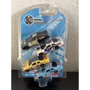 Motorworks Sam Bass Holiday Paint 1:87 Diecast Nascar Snowman Reindeer Christmas